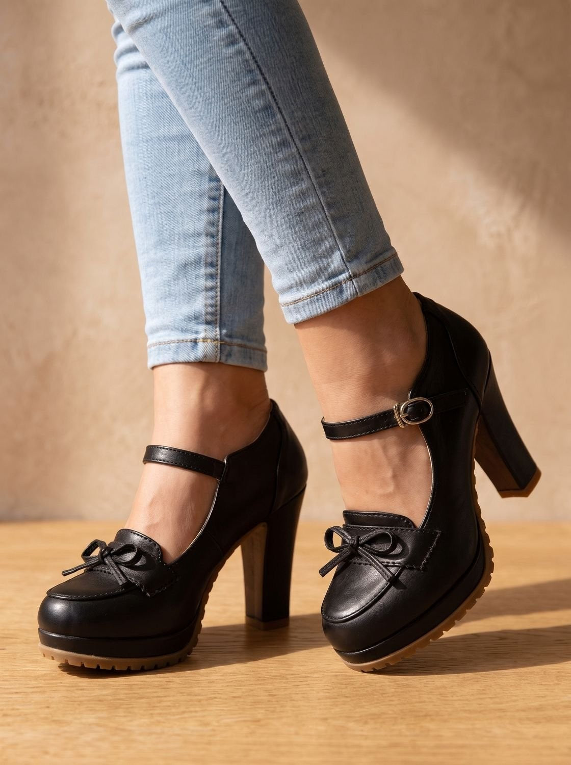 Agathe | Escarpins Mary Jane pour Femme Talon Bloc Nœud Bride Cheville - Noir