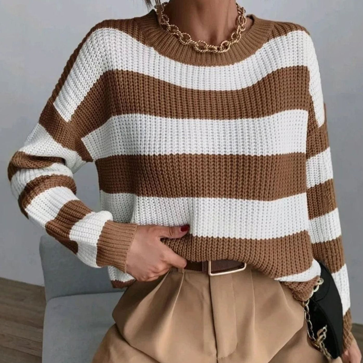 Camille | Pull pour Femme Coupe Ample Rayures Horizontales Col Rond Tricot Épais - Marron