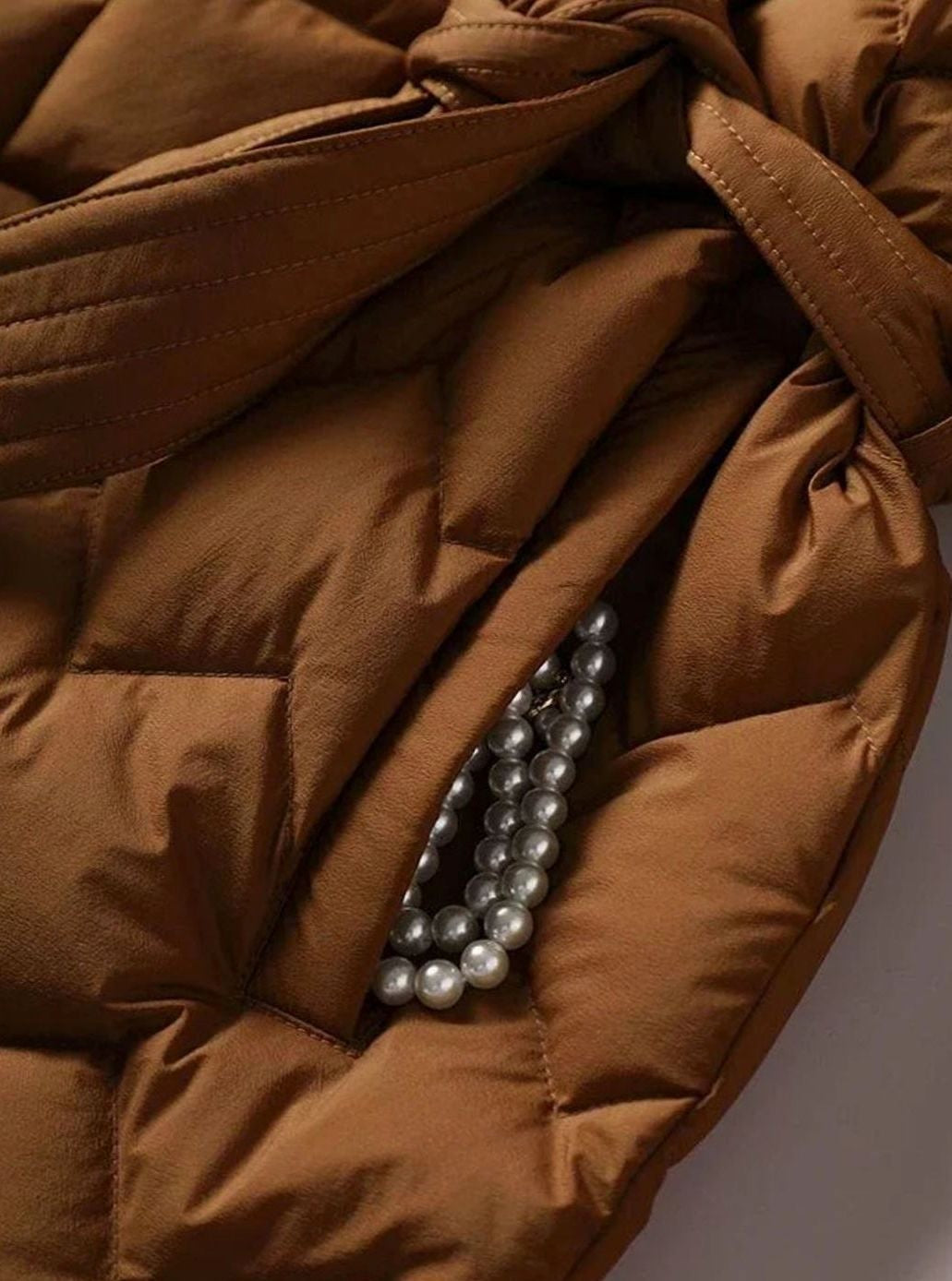 Charlotte | Dames Veste Matelassée Ceinture Taillée Doudoune Hiver - Caramel