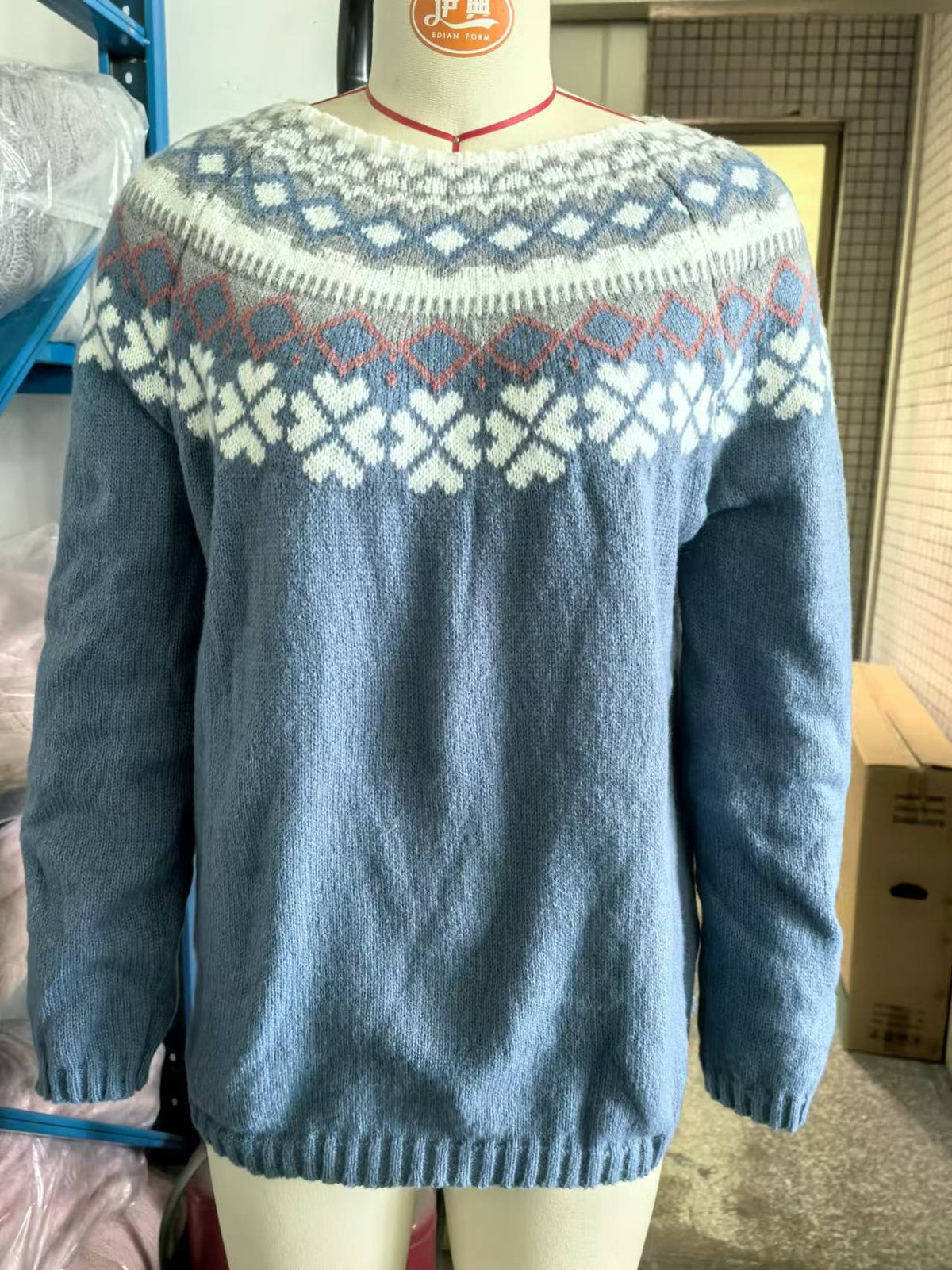 Chloe | Pull de noël pour Femme Col Rond Motif Renne Tricot Coupe Ample - Bleu