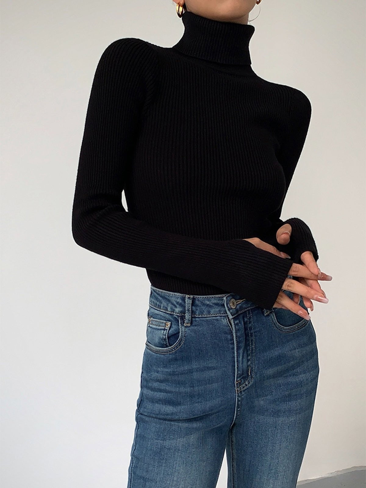 Clemence | Pull pour Femme Col Roulé Côtelé Tricot Léger - Noir