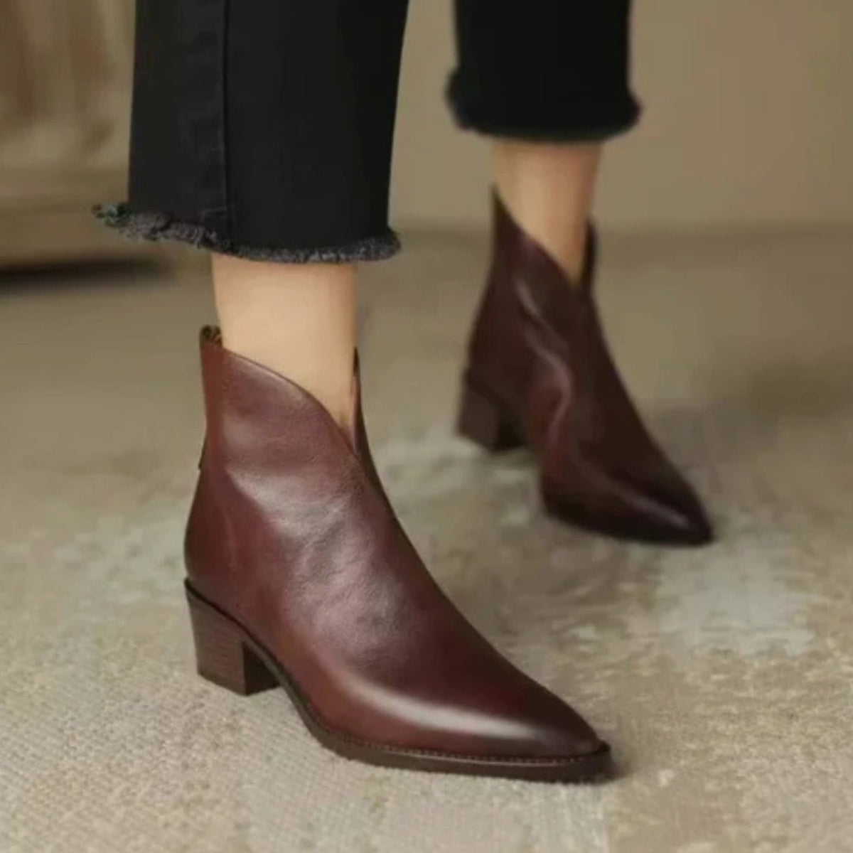 Elise | Bottines Femme Bout Pointu Talon Bloc Bas Fermeture Éclair - Marron