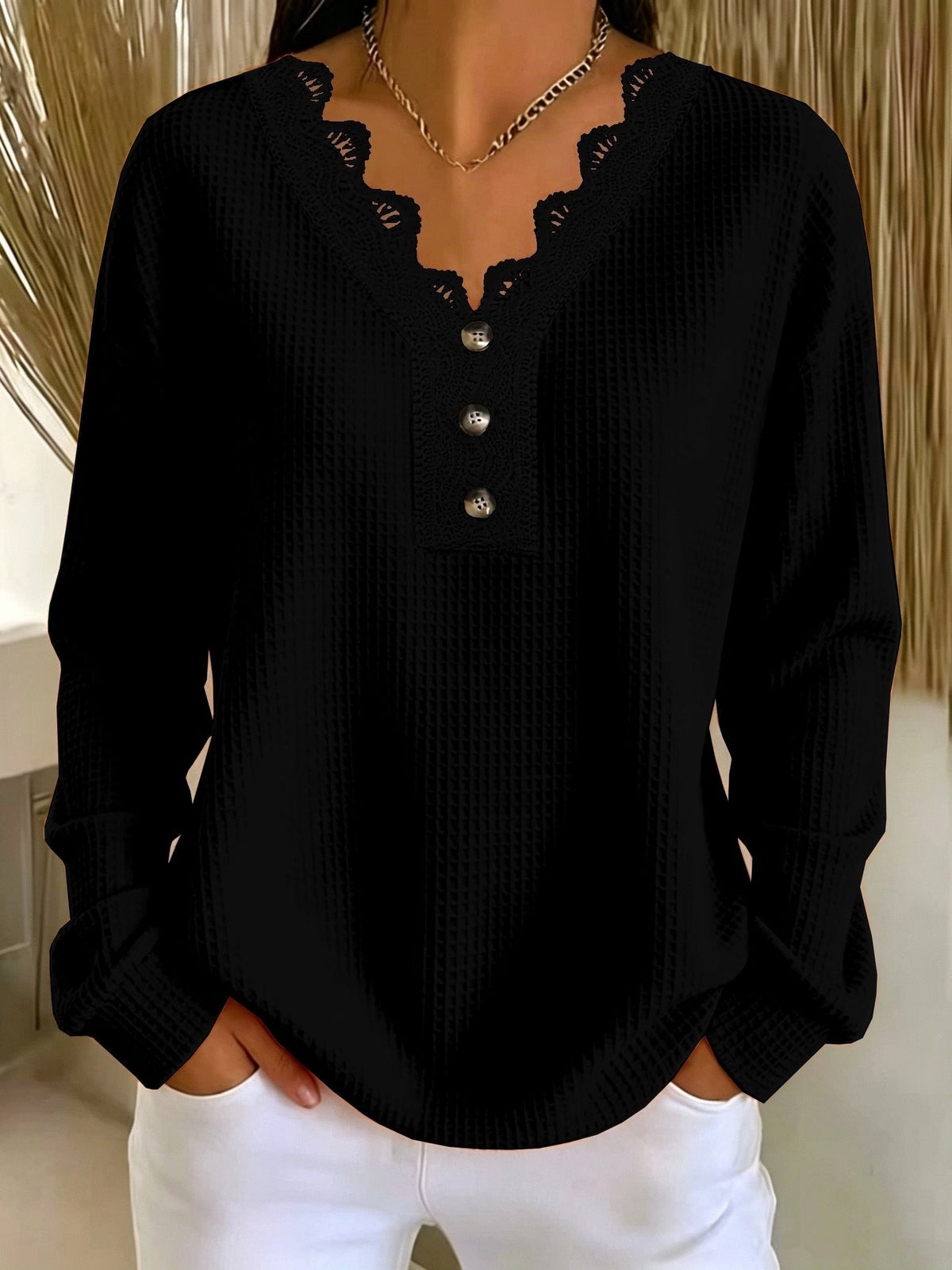 Jade | Haut pour Femme Coupe Ample Col V Dentelle Manches Longues Texturé - Noir