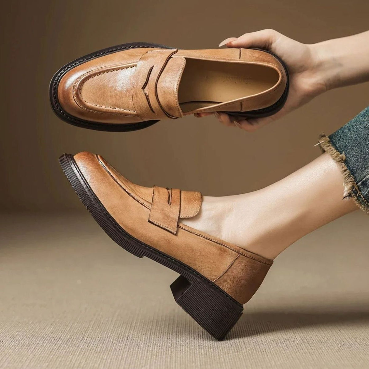 Lea | Mocassins pour Femme simili-cuir Bride Enfoncée Sans Lacets - Marron Clair