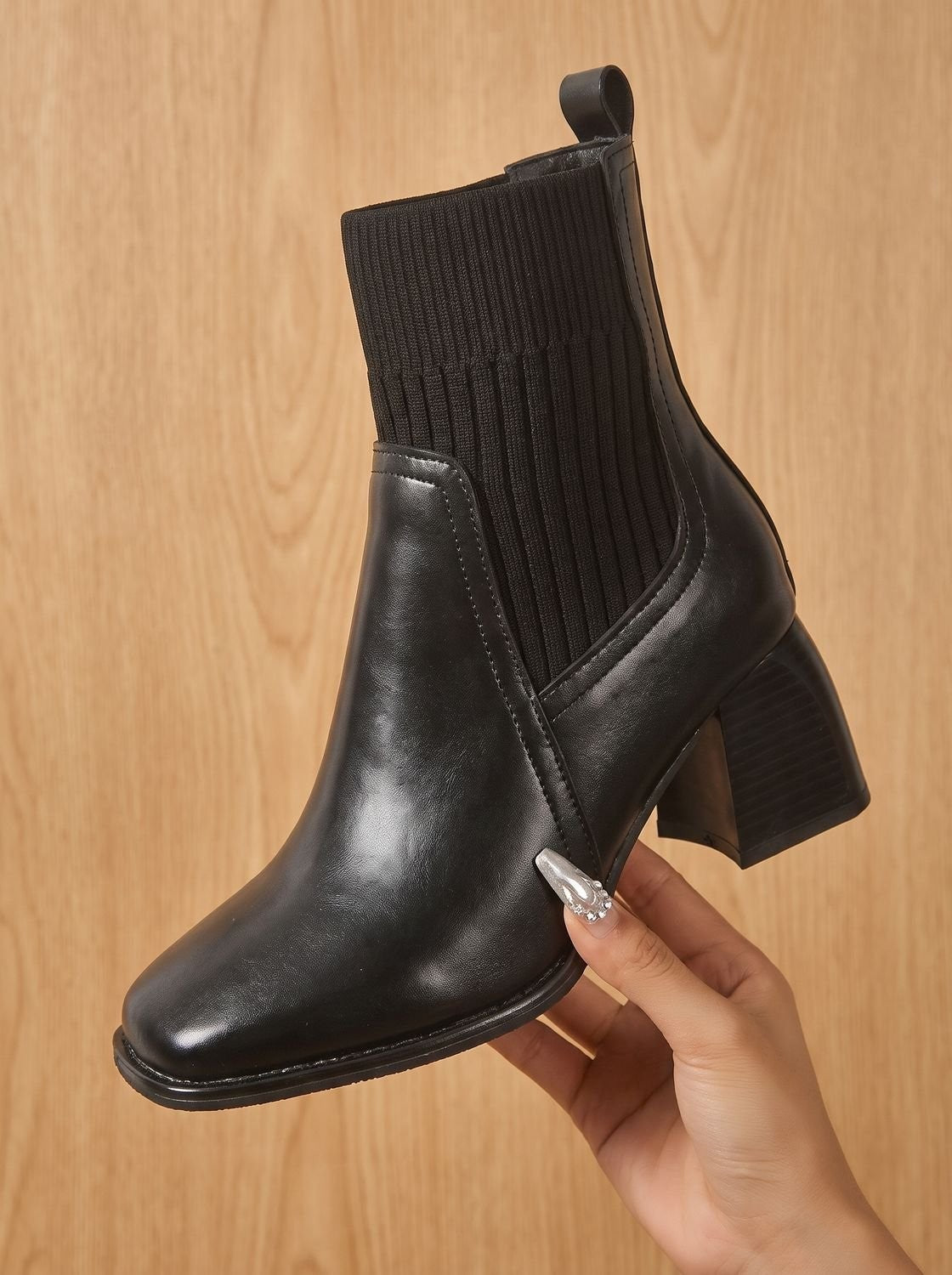 Lina | Bottines Femme Talon Bloc Tige Tricotée Enfiler - Noir