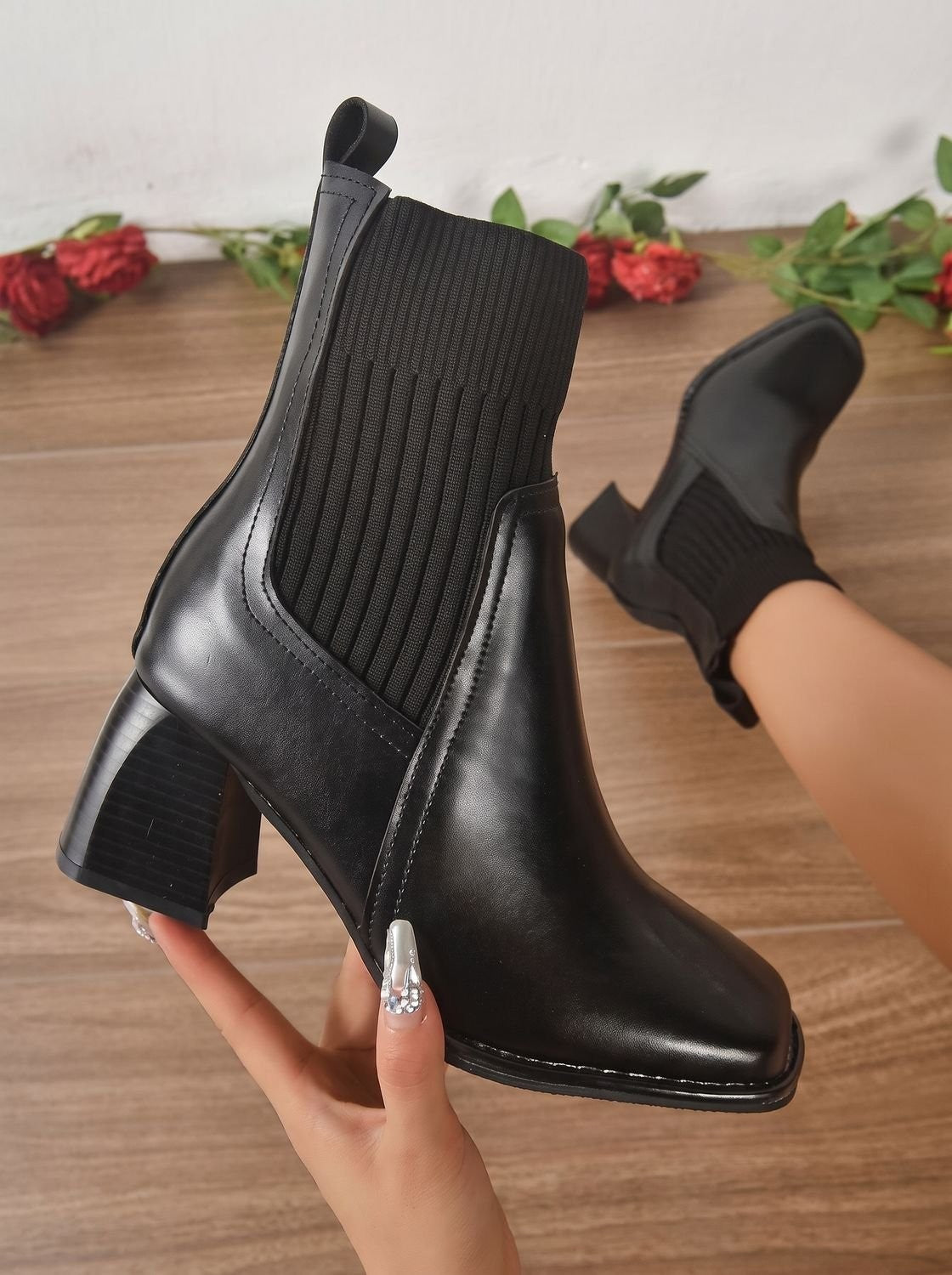 Lina | Bottines Femme Talon Bloc Tige Tricotée Enfiler - Noir