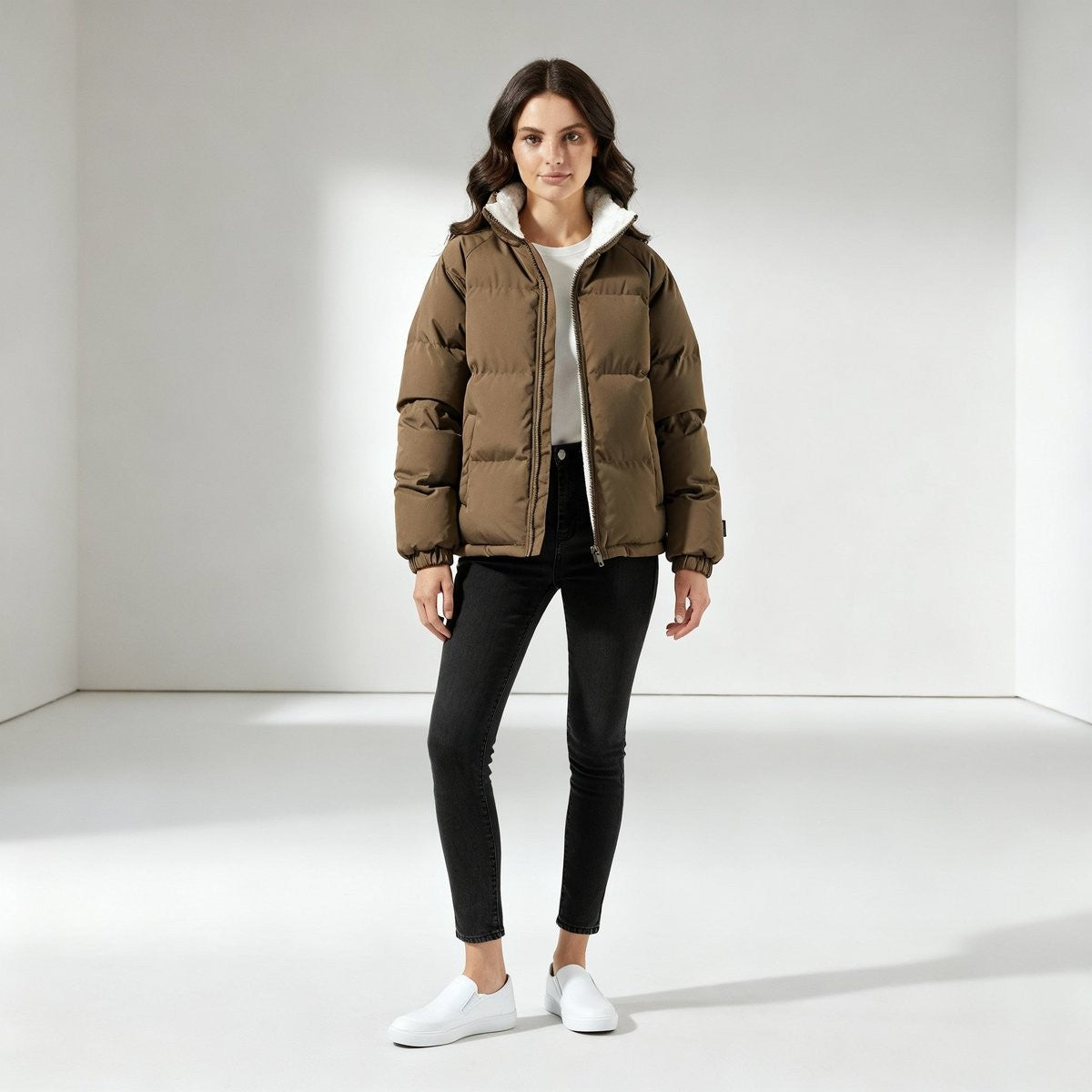 Lina | Dames Doudoune Matelassée Capuche Doublure Polaire Coupe Cintrée - Marron