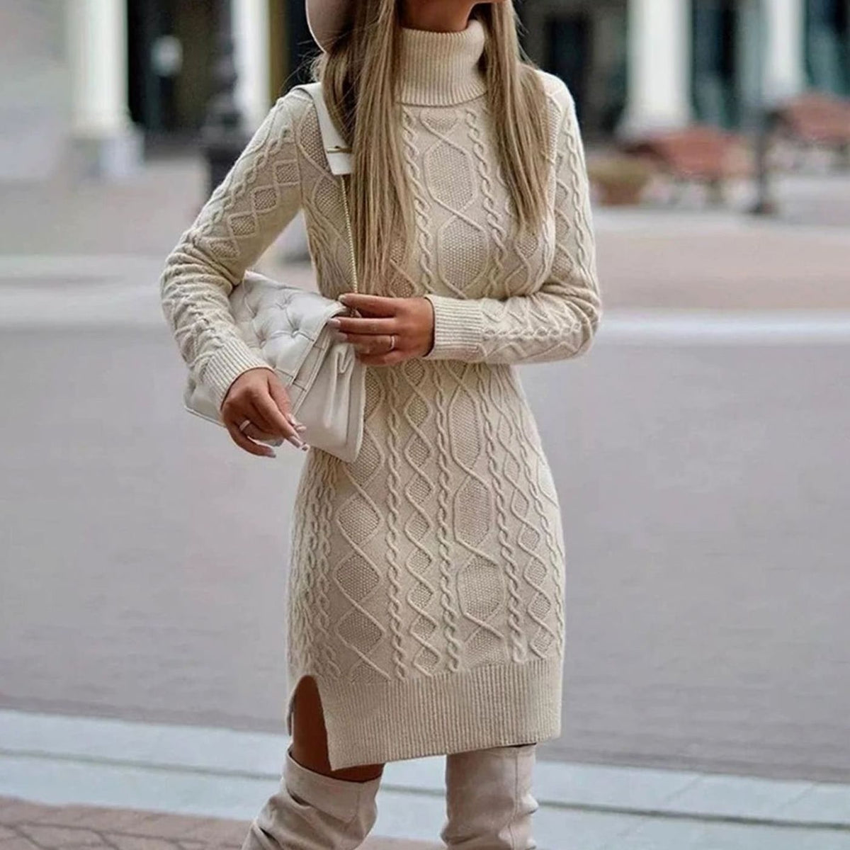 Lina | Robe pour Femme Col Roulé Côtelé Manches Longues Fente Latérale - Beige
