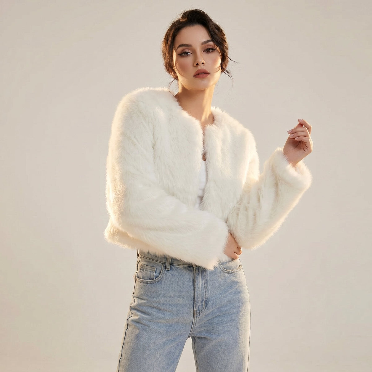 Louise | Gilet Court pour Femme Imitation Fourrure Douce Coupe Ample - Blanc