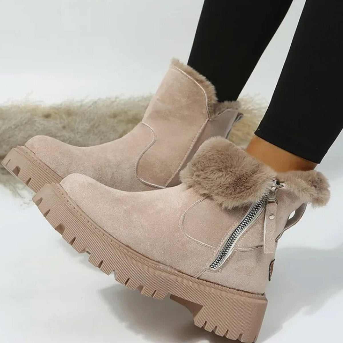 Manon | Bottes d'Hiver pour Femme Col Fourrure Semelle Crantée Fermeture Éclair - Kaki