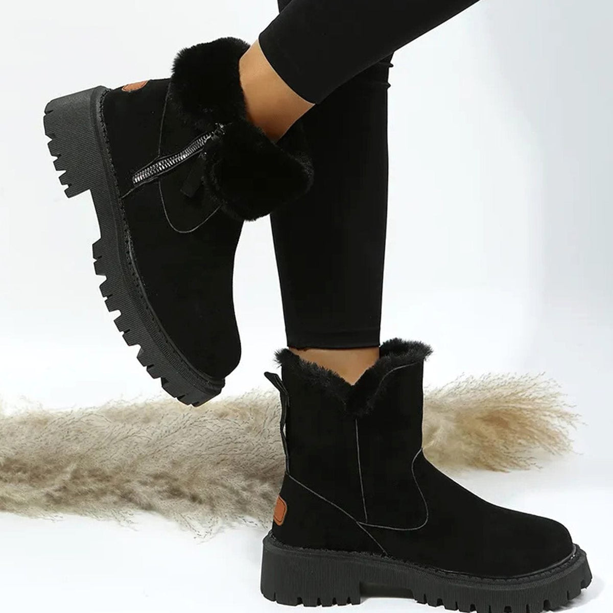 Manon | Bottes d'Hiver pour Femme Col Fourrure Semelle Crantée Fermeture Éclair - Noir