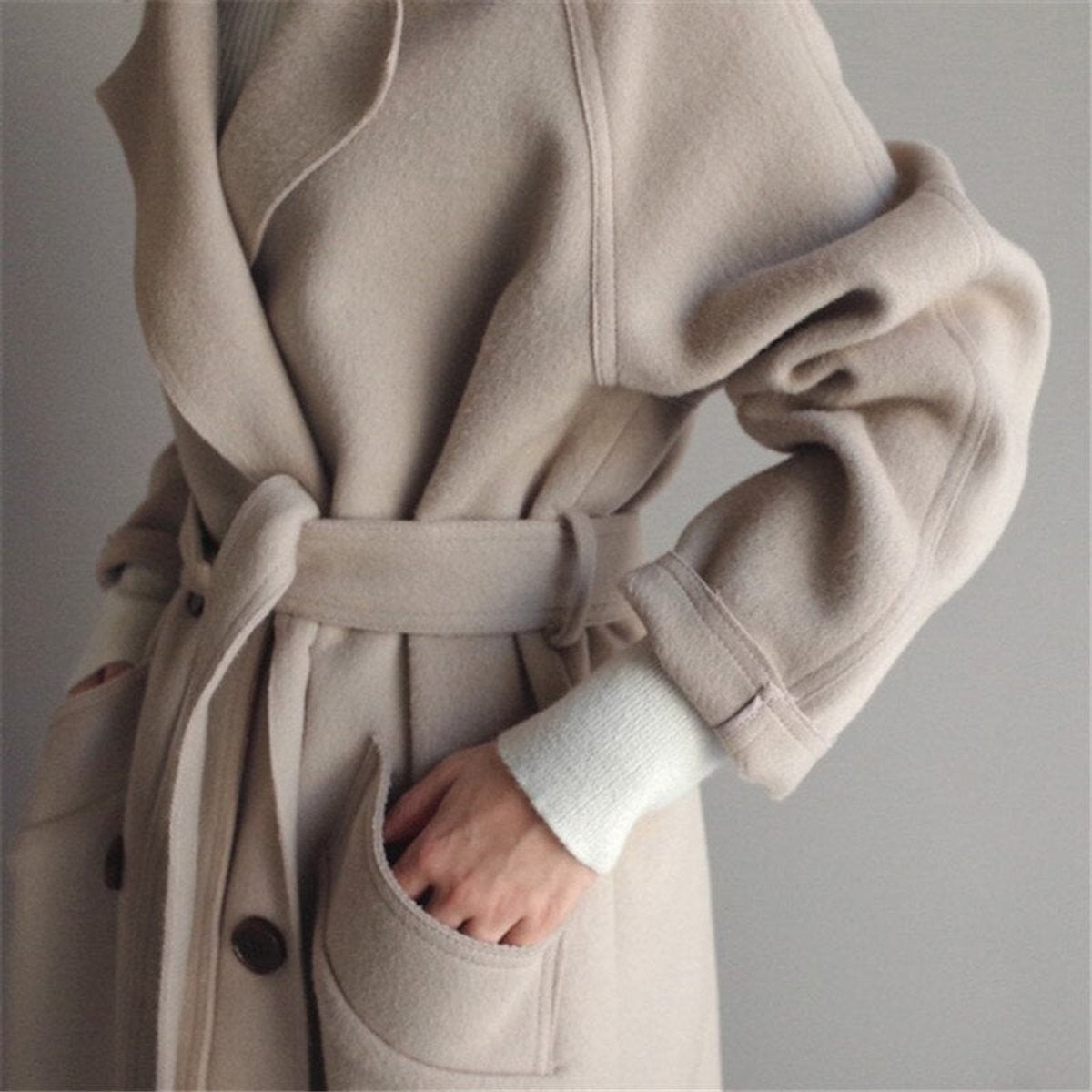 Manon | Manteau Femme Long Revers Double Boutonnage Ceinturé - Crème