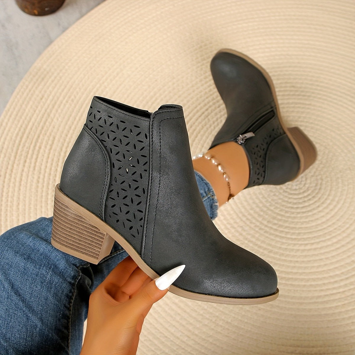 Mila | Bottes Orthopédiques pour Femme Talon Large Semelle Antidérapante - Noir