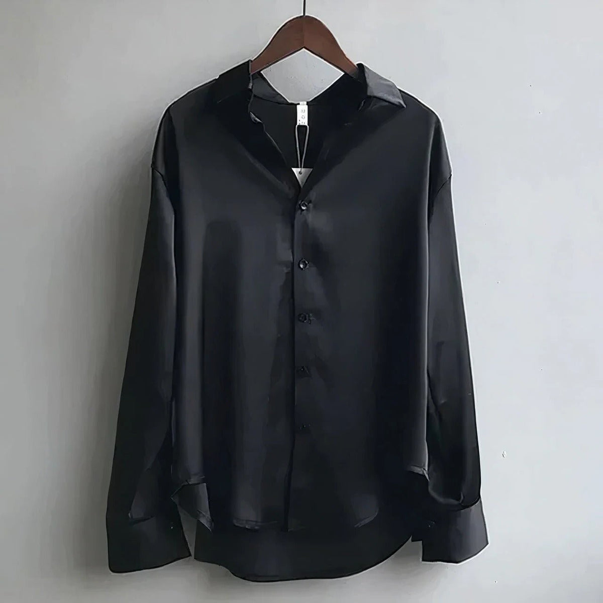 Sara | Dames Satijnen Blouse met Lange Mouwen en Knoopsluiting in Saliegroen - Zwart